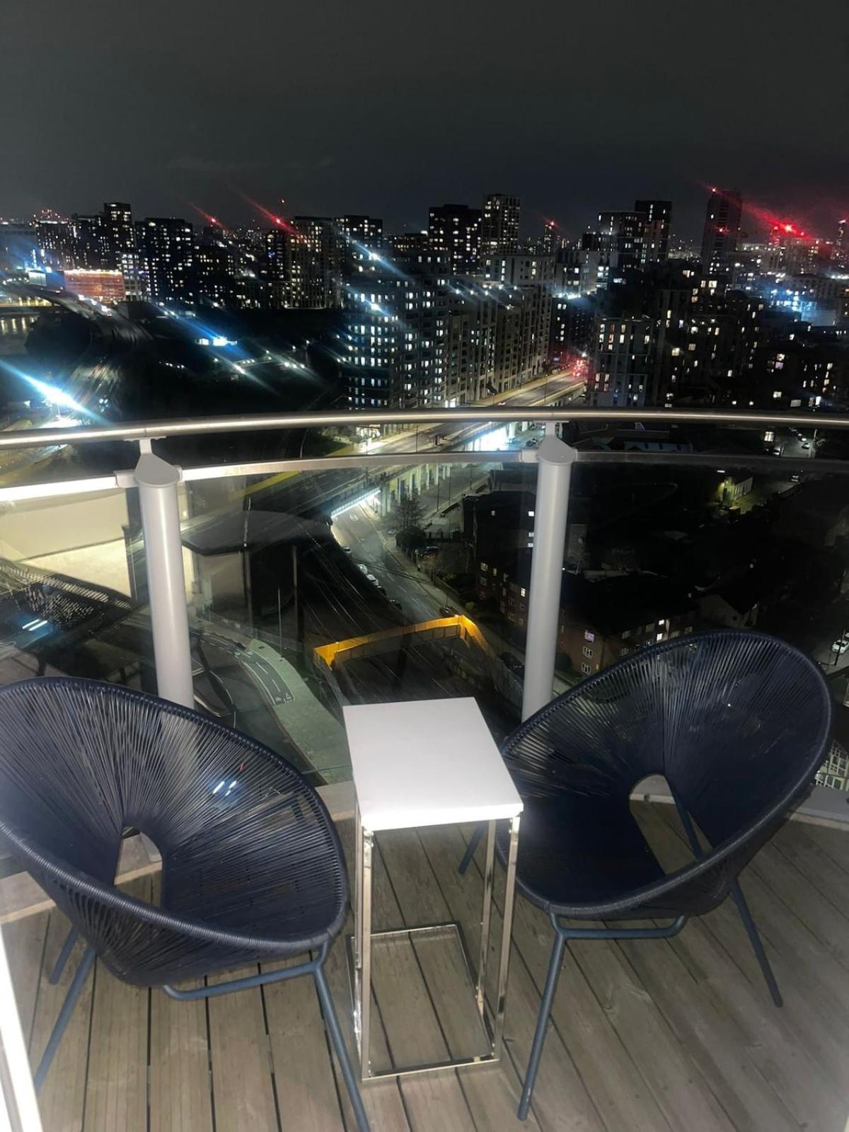 Luxury 1 Bedroom Apartment In Londra Exterior foto