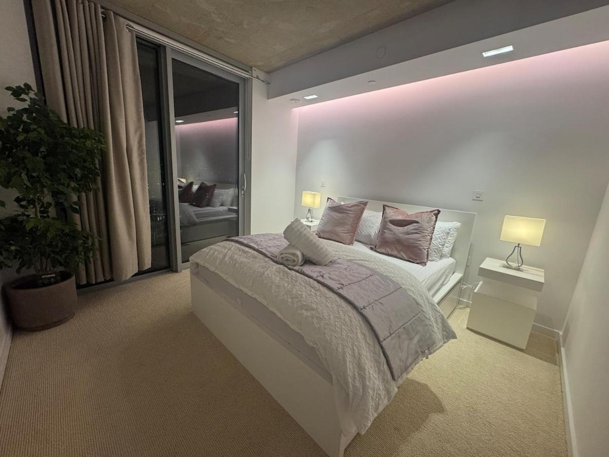 Luxury 1 Bedroom Apartment In Londra Exterior foto